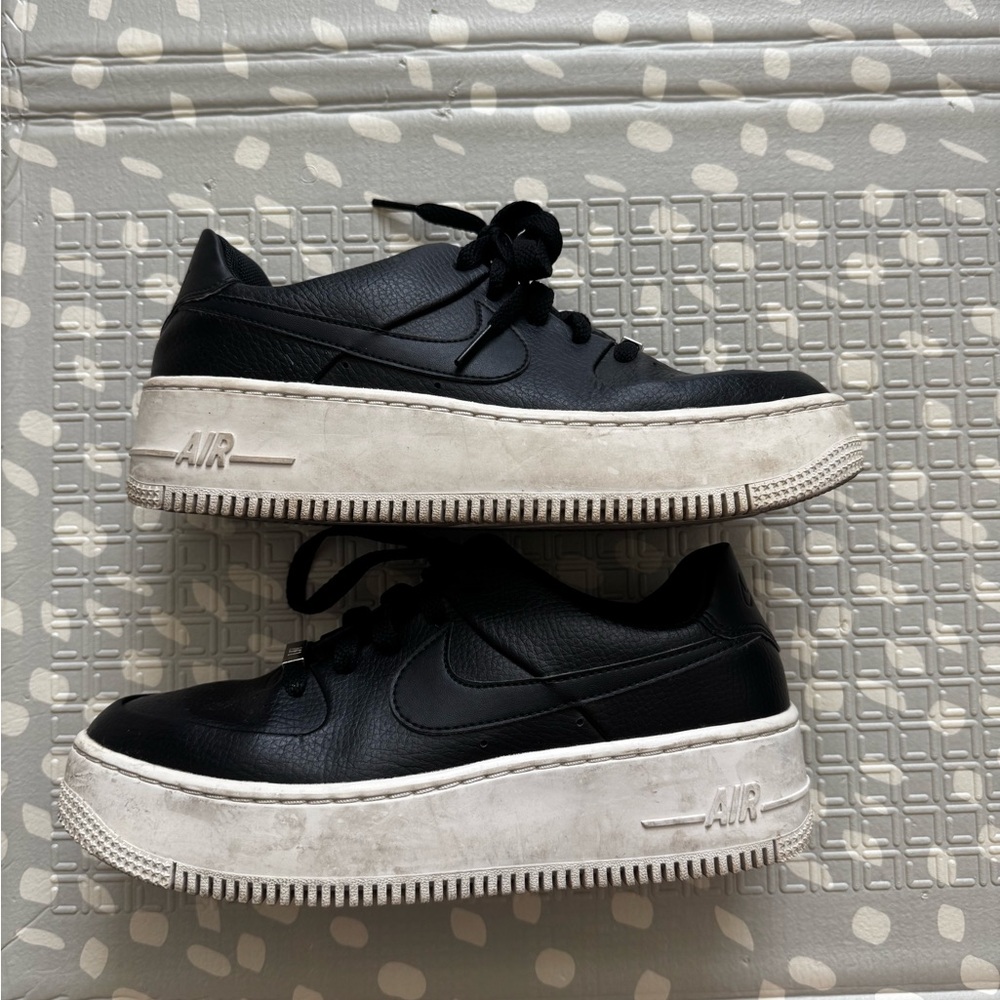 NIKE Air Force 1 Sage Low Black